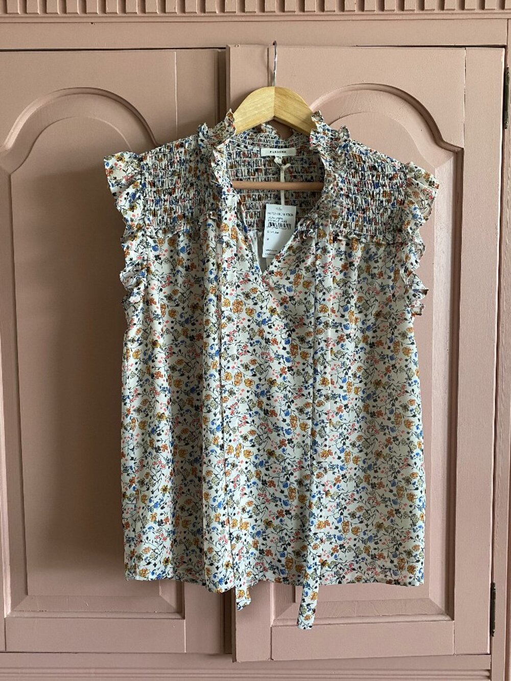 Pleione Sleeveless Floral Blouse